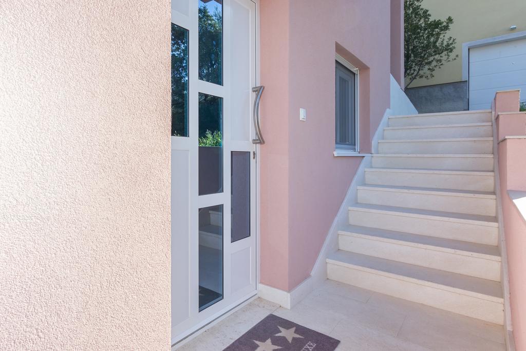 פודסטראנה Apartment Ivo מראה חיצוני תמונה