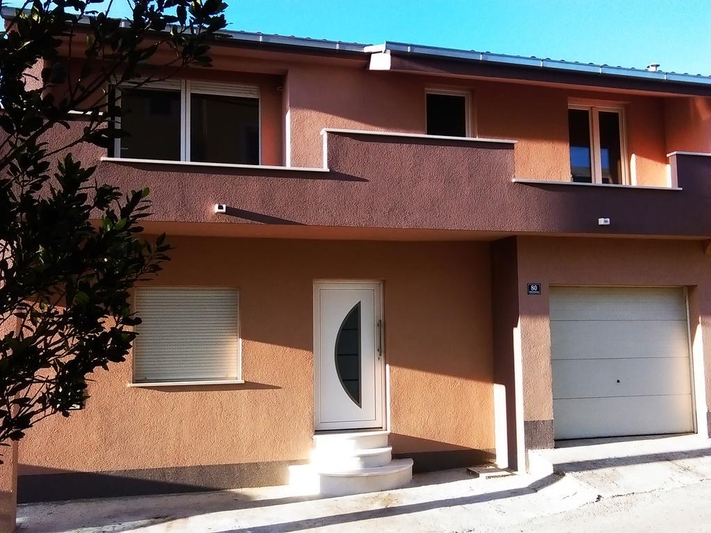 פודסטראנה Apartment Ivo מראה חיצוני תמונה